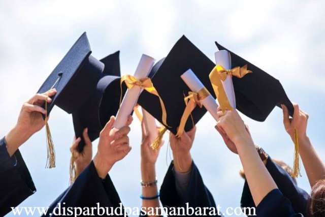 5 Rekomendasi Jurusan Kuliah dengan Prospek Karir Terbaik di Masa Depan
