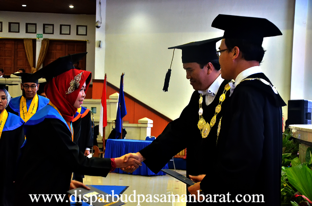 Inilah 5 Daftar Kampus Negeri Terpopuler Di Jawa Tengah Bersama Fasilitas